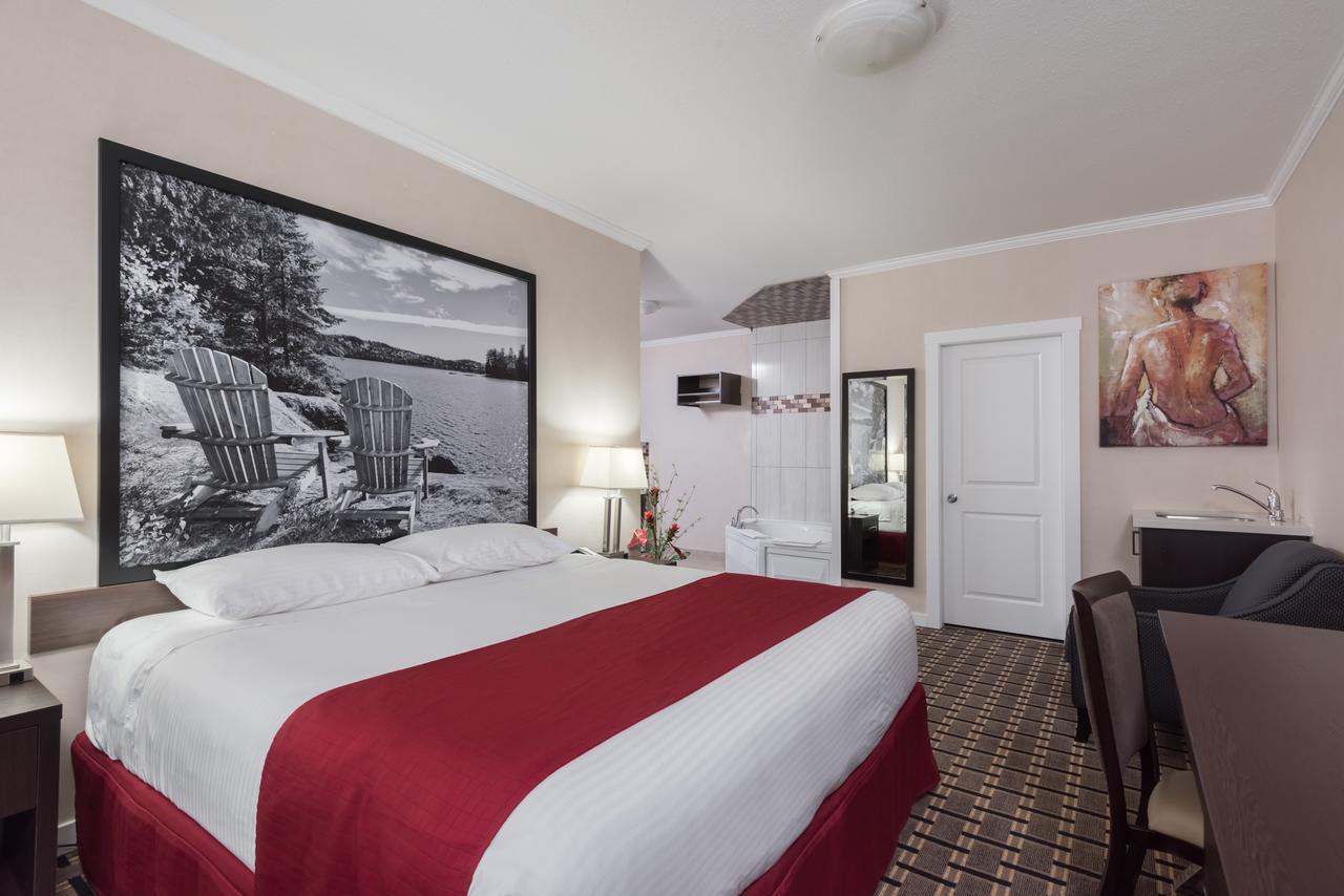 Motel Super 8 By Wyndham Watrous Extérieur photo