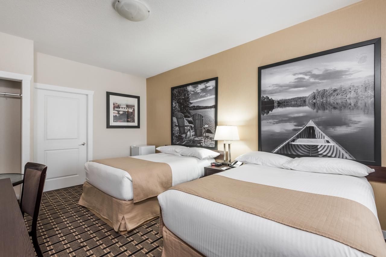 Motel Super 8 By Wyndham Watrous Extérieur photo