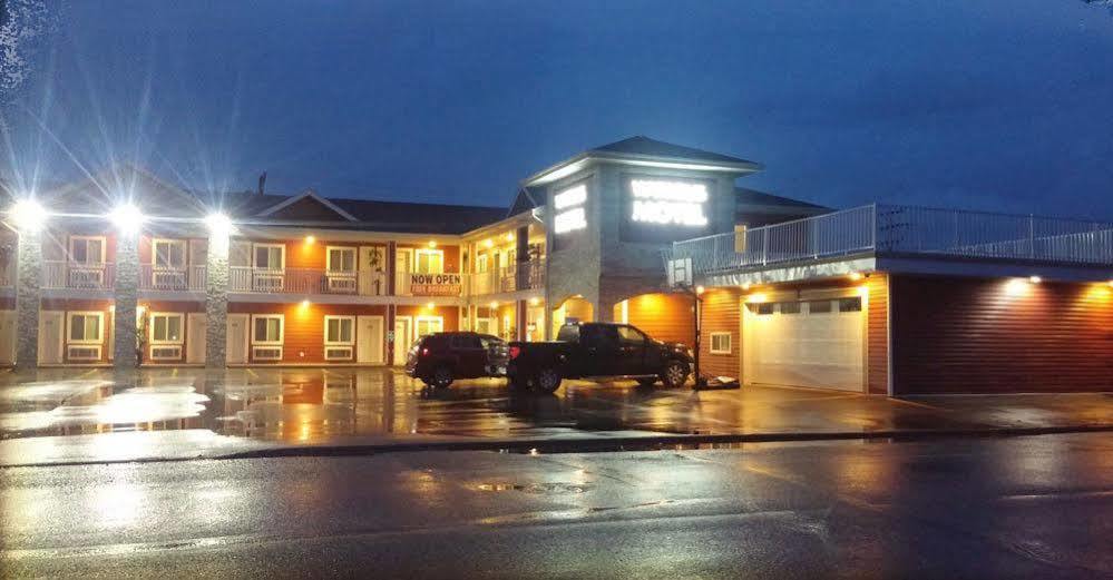 Motel Super 8 By Wyndham Watrous Extérieur photo