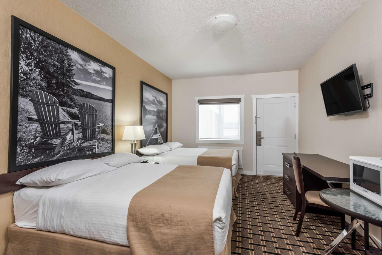Motel Super 8 By Wyndham Watrous Extérieur photo